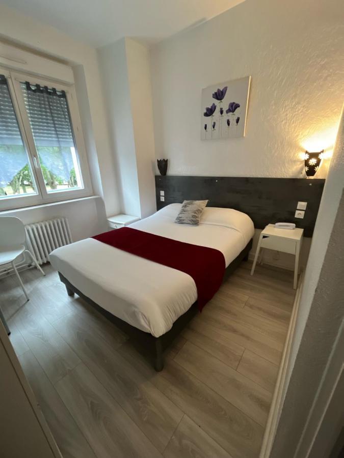 Hotel Agena بريست المظهر الخارجي الصورة