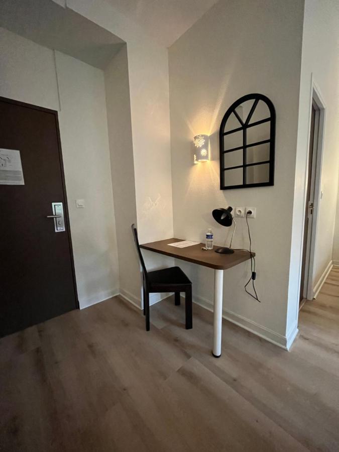 Hotel Agena بريست المظهر الخارجي الصورة